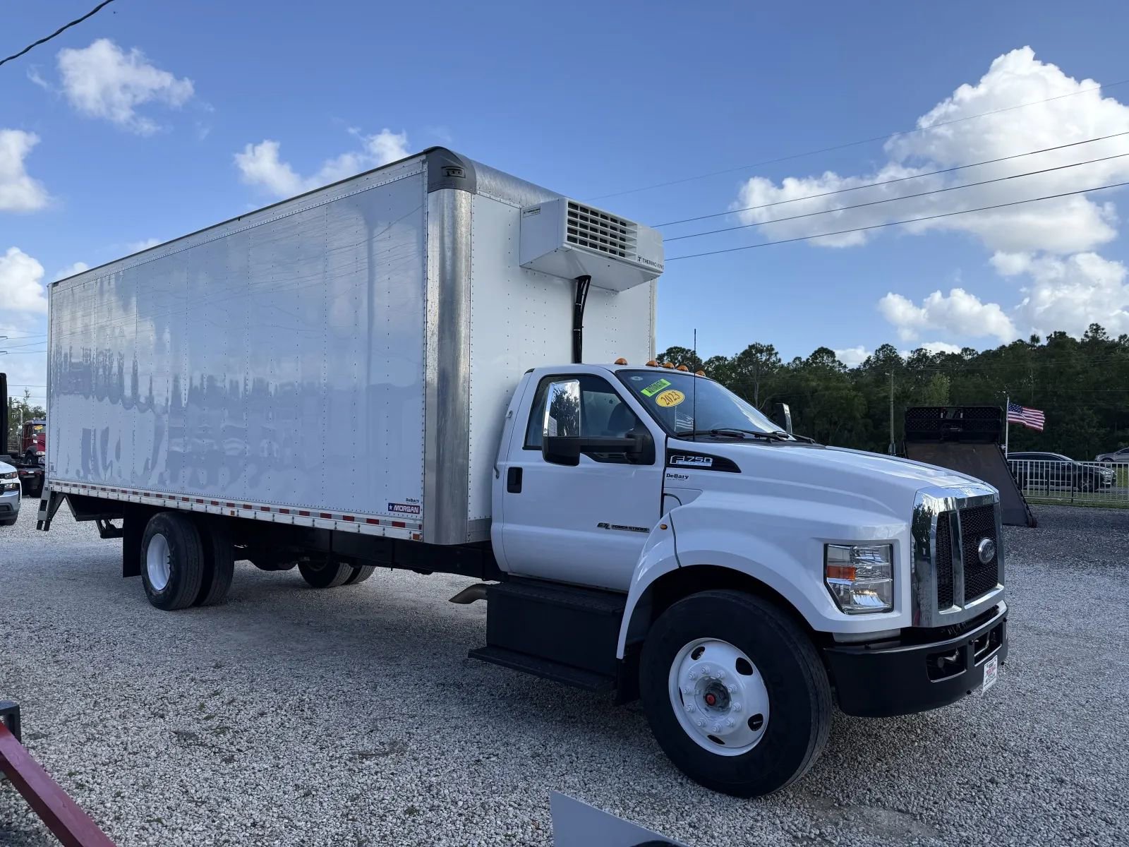 Used 2023 Ford F750 2WD Regular Cab Super Duty image 3