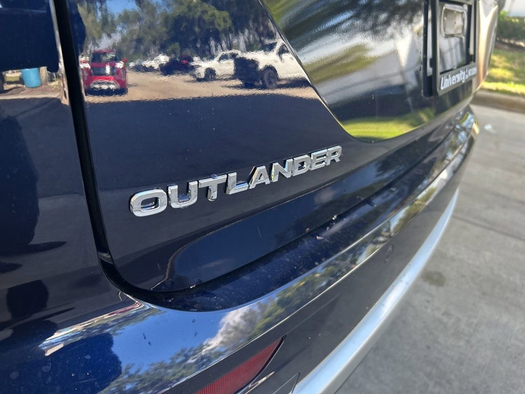 New 2025 Mitsubishi Outlander SEL image 19