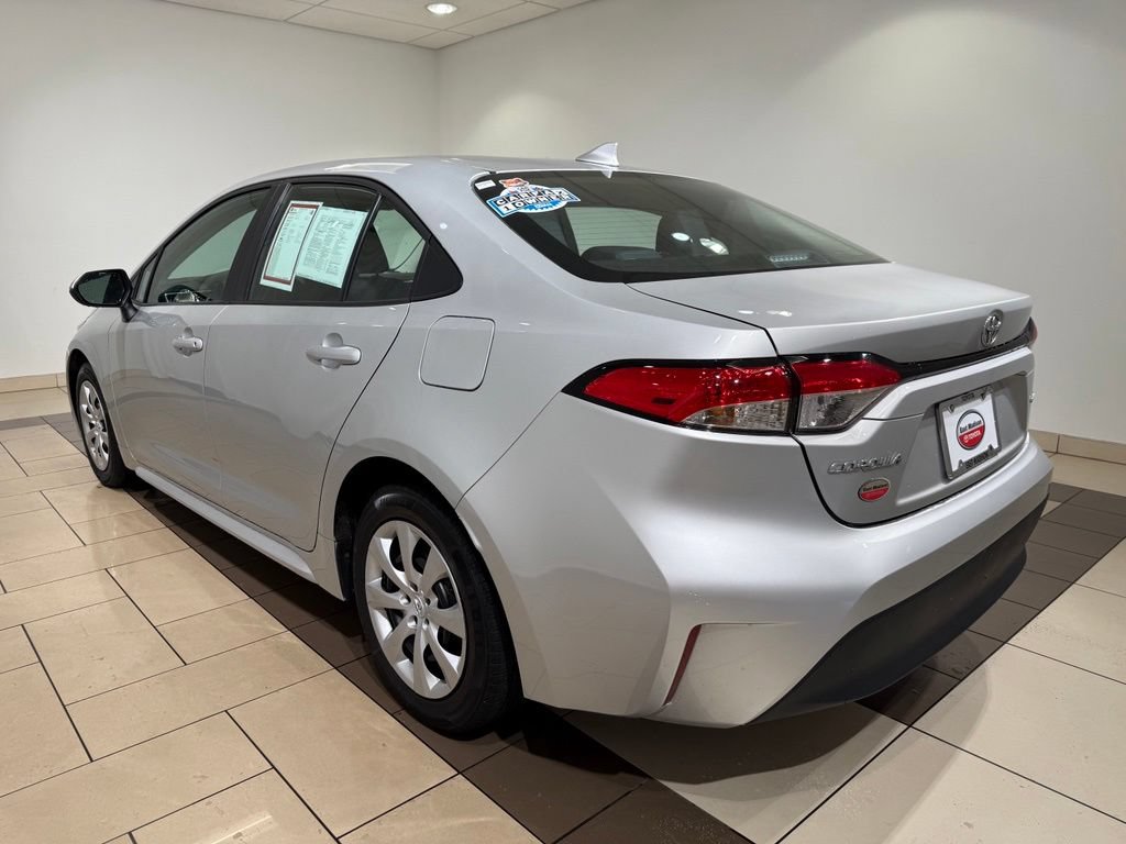 Certified 2024 Toyota Corolla LE FWD image 3