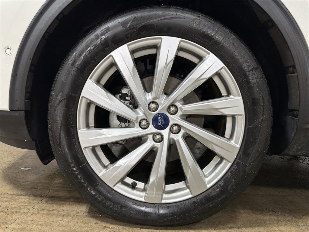 Used 2022 Ford Escape Titanium w/ Titanium Elite Package image 19
