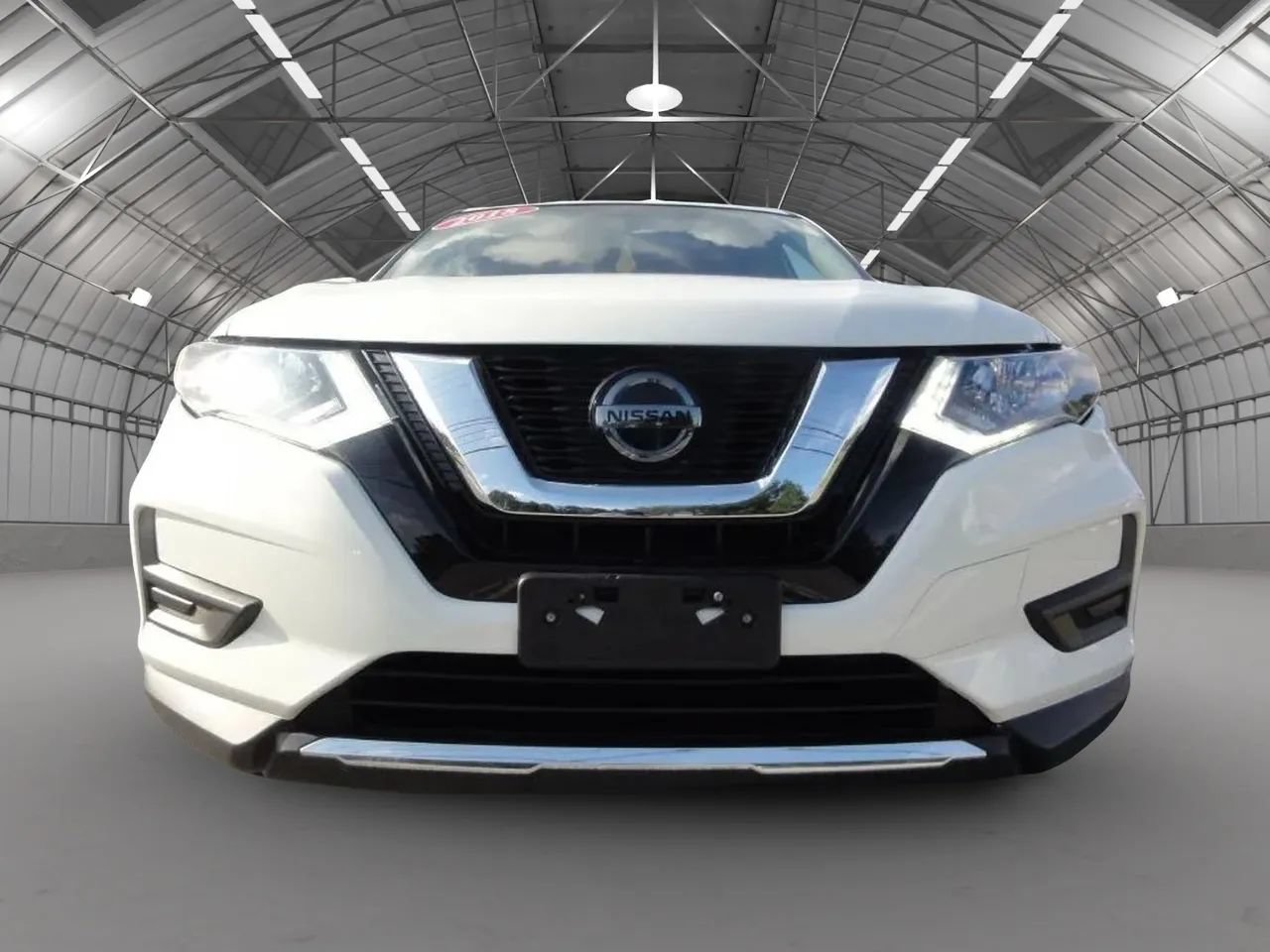 Used 2018 Nissan Rogue S AWD/4WD image 3