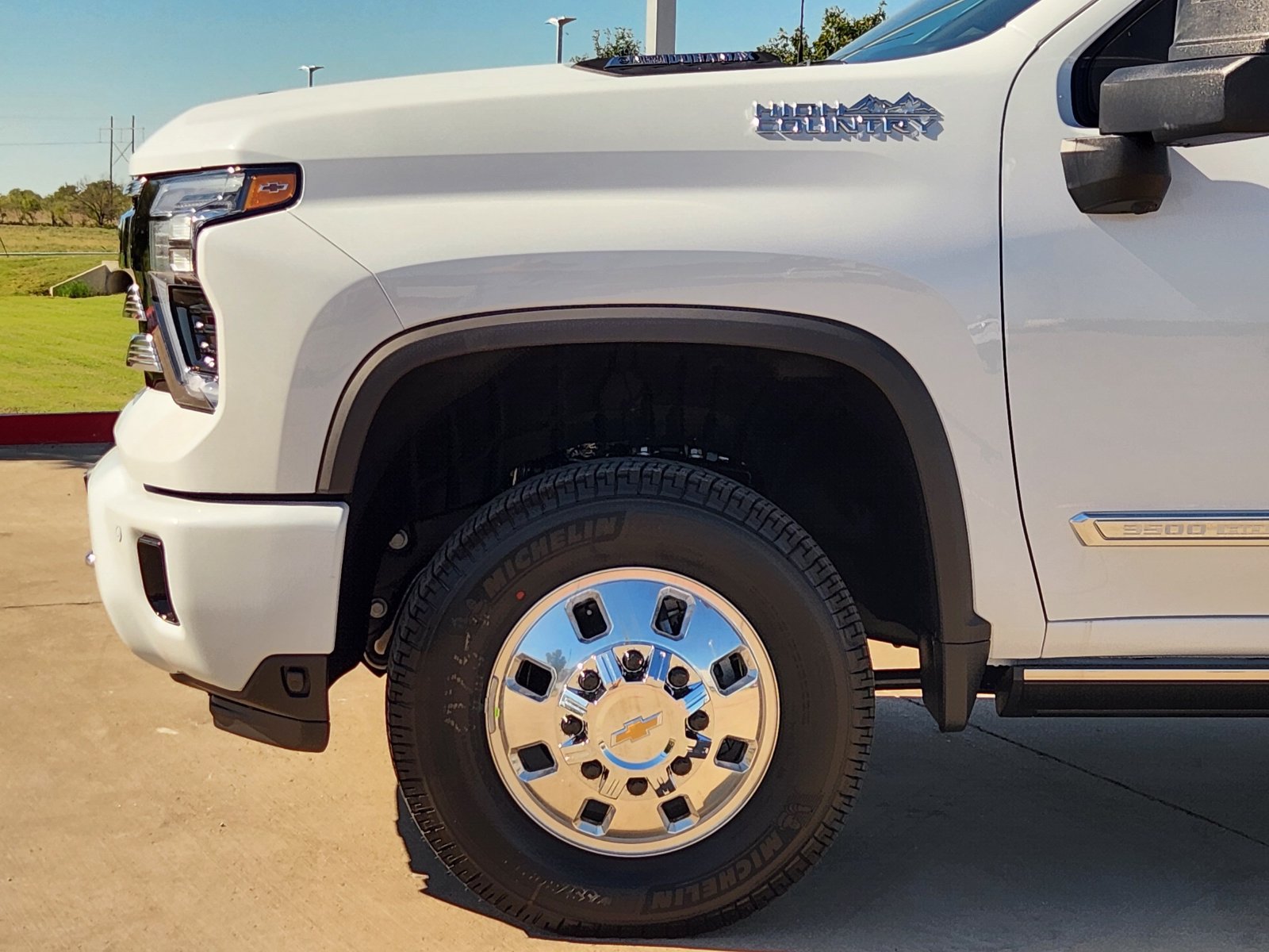New 2026 Chevrolet Silverado 3500 High Country w/ Technology Package AWD/4WD image 8