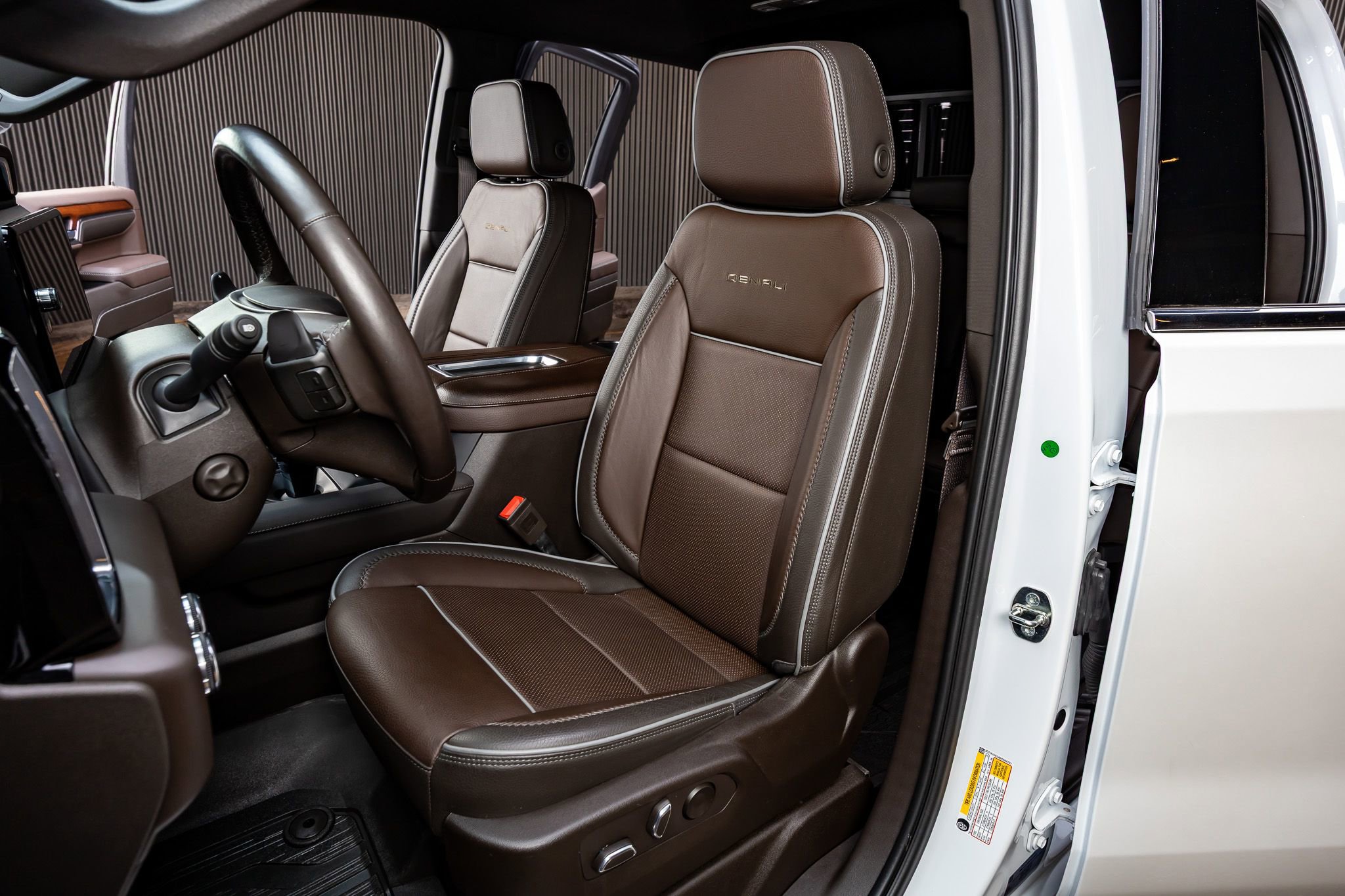 Used 2022 GMC Sierra 1500 Denali AWD/4WD image 28