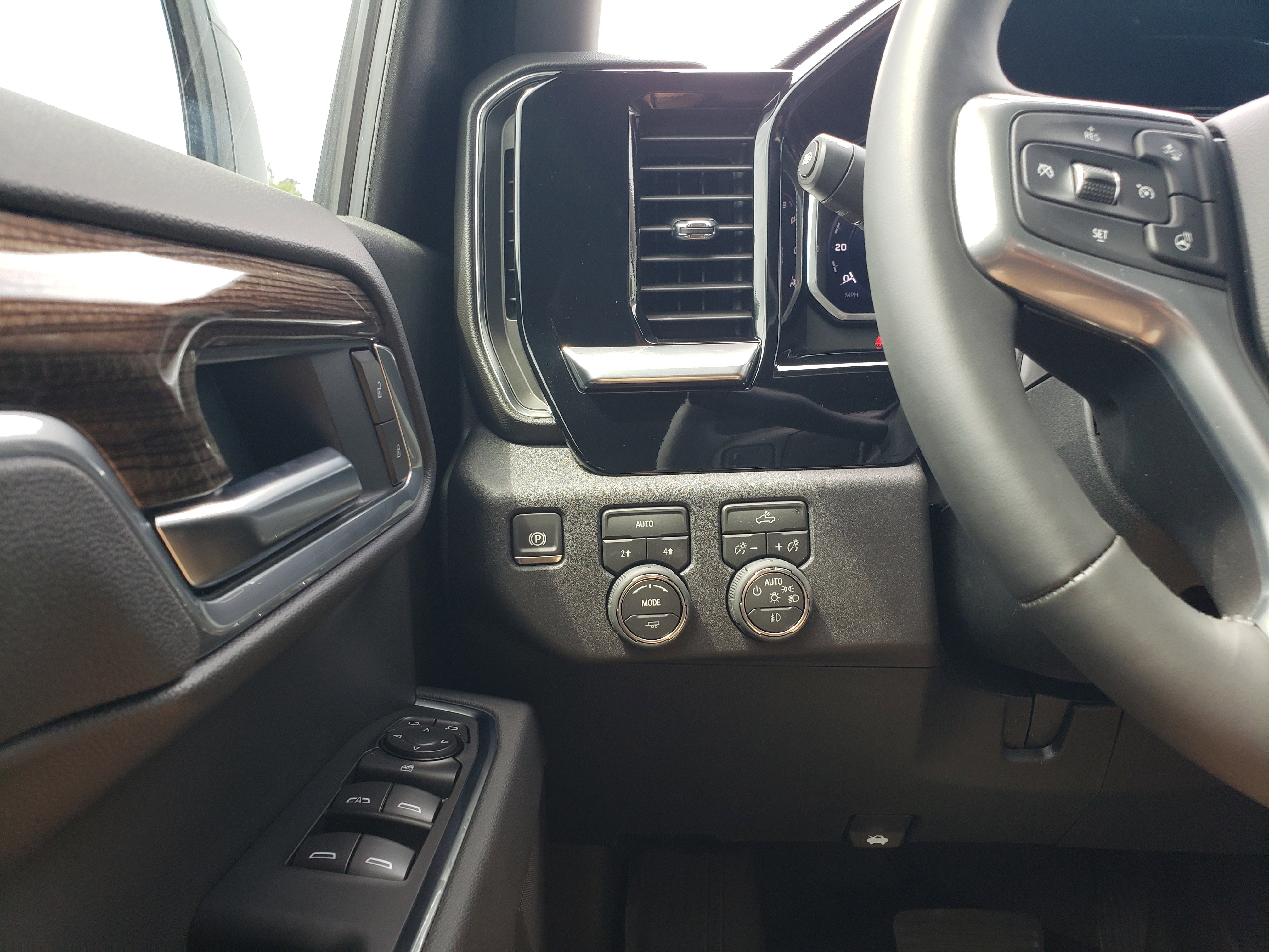 New 2026 Chevrolet Silverado 1500 RST w/ RST Select Package AWD/4WD image 12