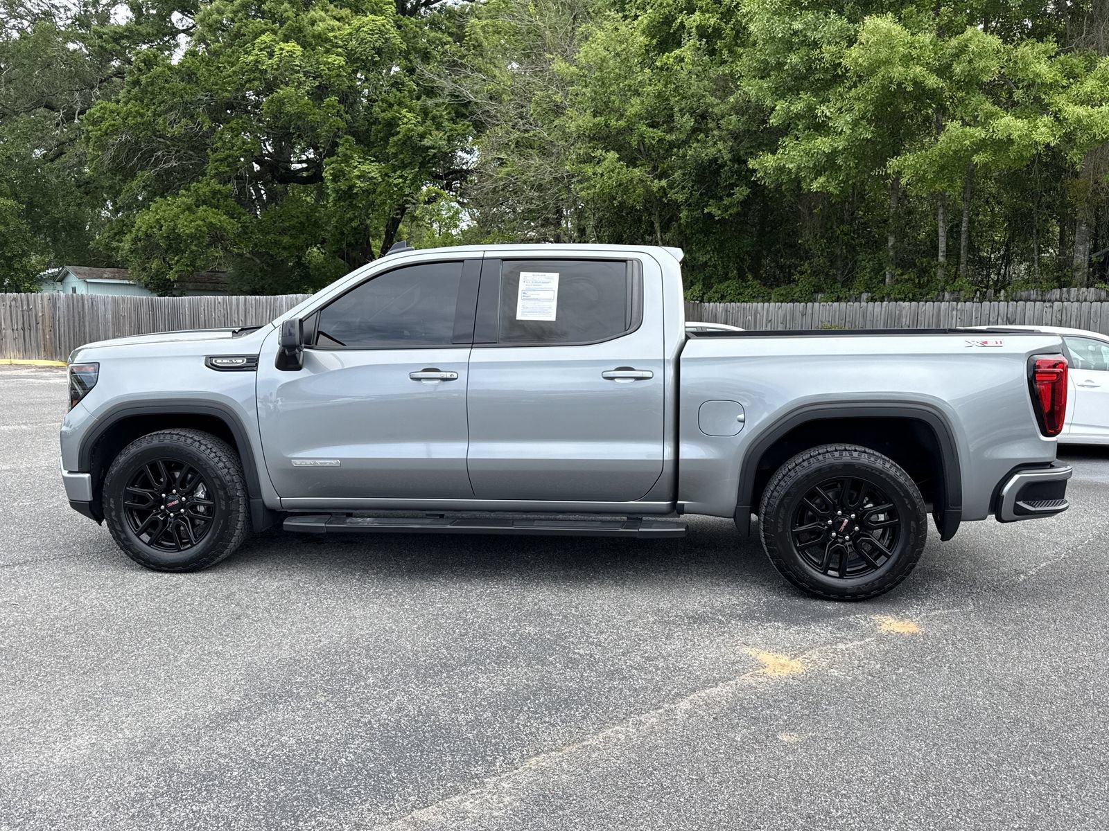 Used 2024 GMC Sierra 1500 Elevation w/ Elevation Premium Package AWD/4WD image 2