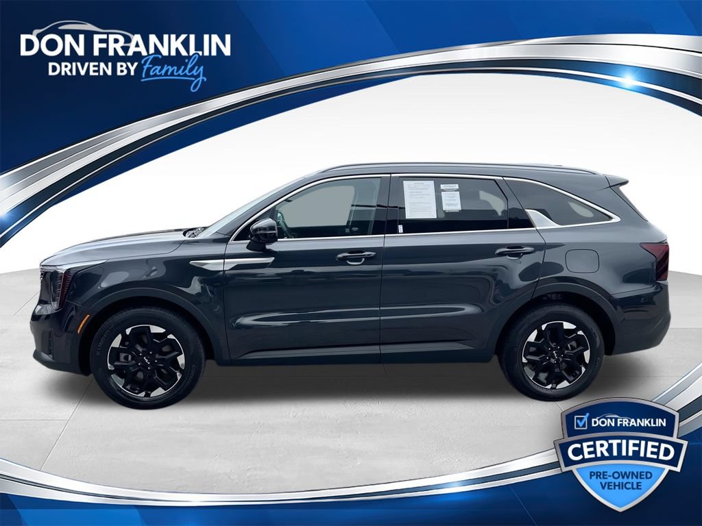 Used 2025 Kia Sorento S FWD image 1