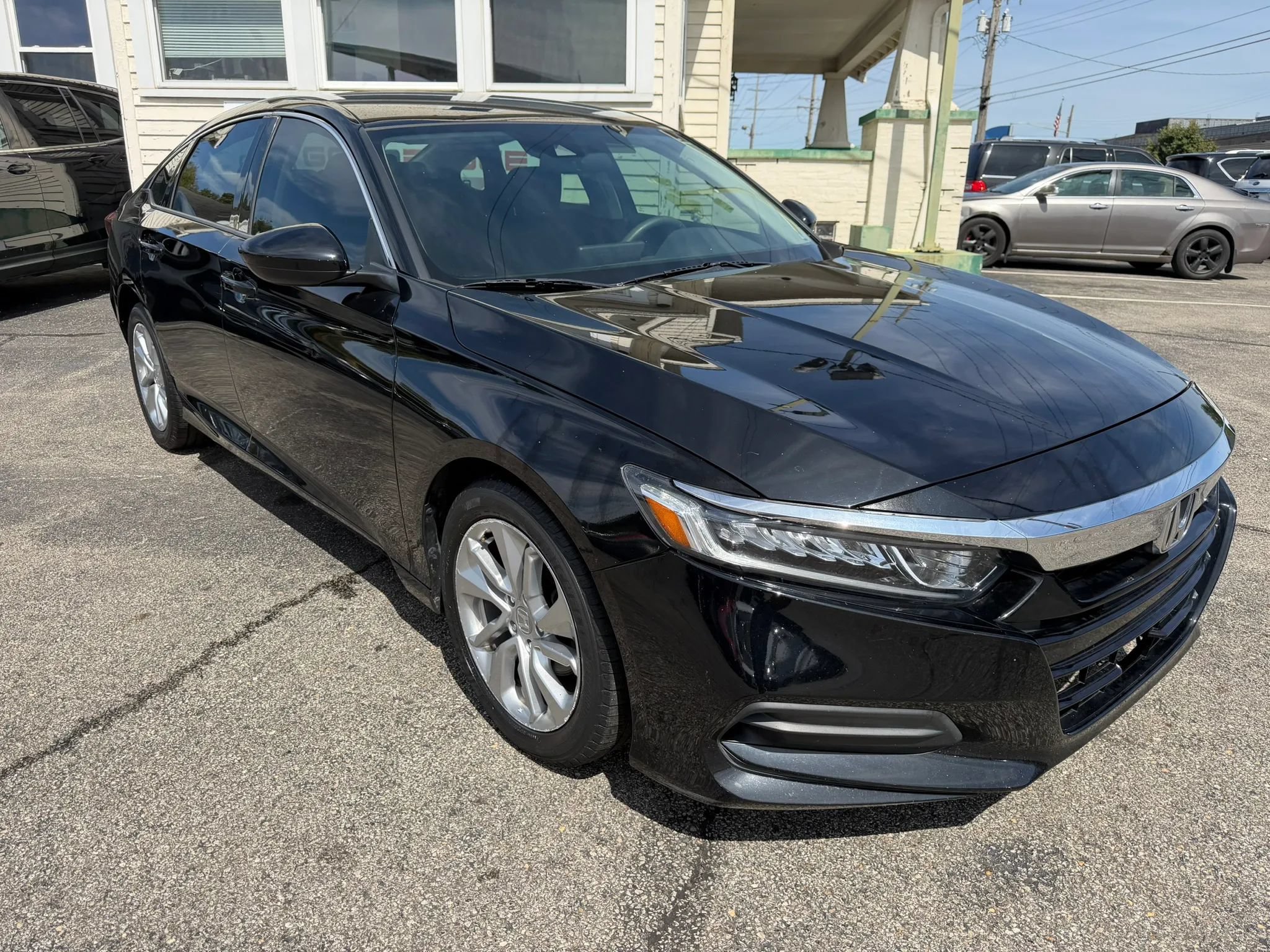 Used 2018 Honda Accord LX image 5