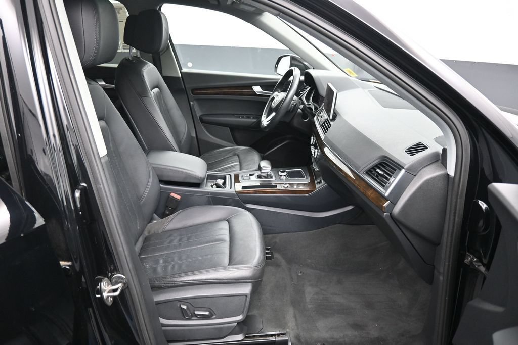 Used 2018 Audi Q5 2.0T Premium AWD/4WD image 27