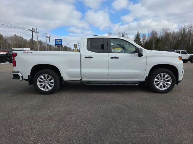 Used 2020 Chevrolet Silverado 1500 Custom w/ Custom Value Package image 25