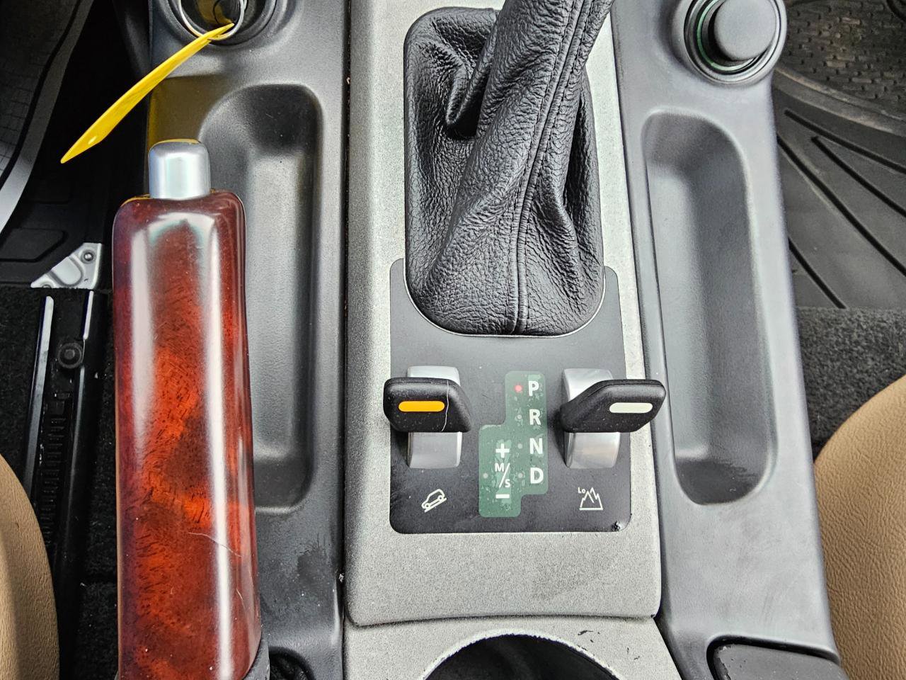 Used 2004 Land Rover Range Rover HSE AWD/4WD image 40