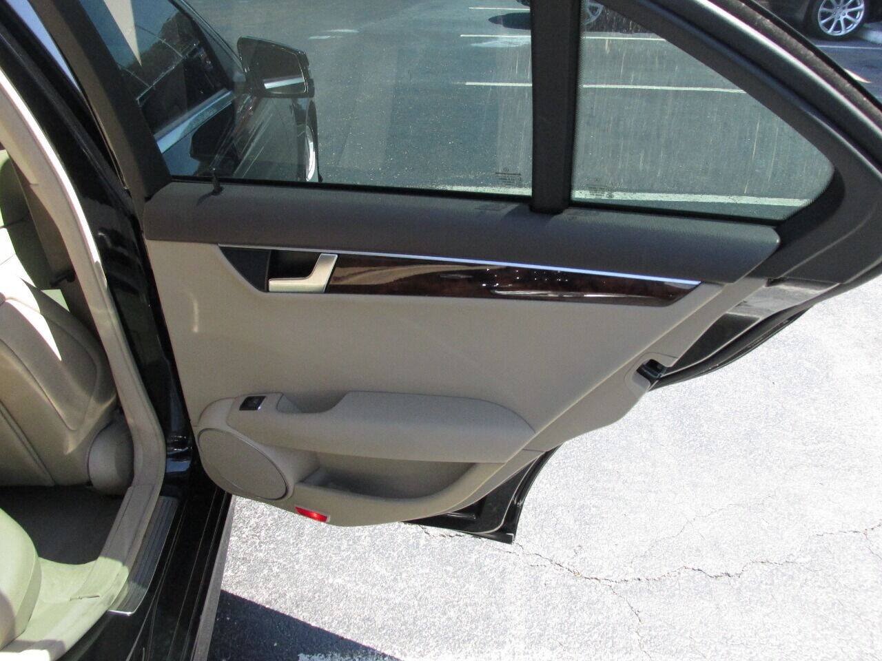 Used 2012 Mercedes-Benz C 300 4MATIC Sedan image 26