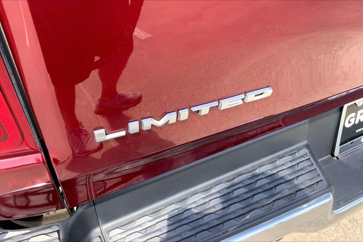 Used 2019 RAM 1500 Limited RWD image 10