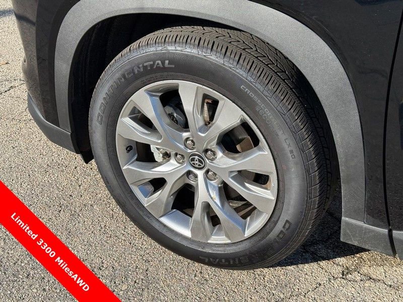 Used 2026 Toyota Grand Highlander Limited image 10