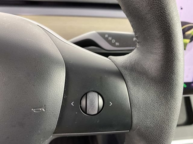 Used 2023 Tesla Model Y Long Range AWD/4WD image 16
