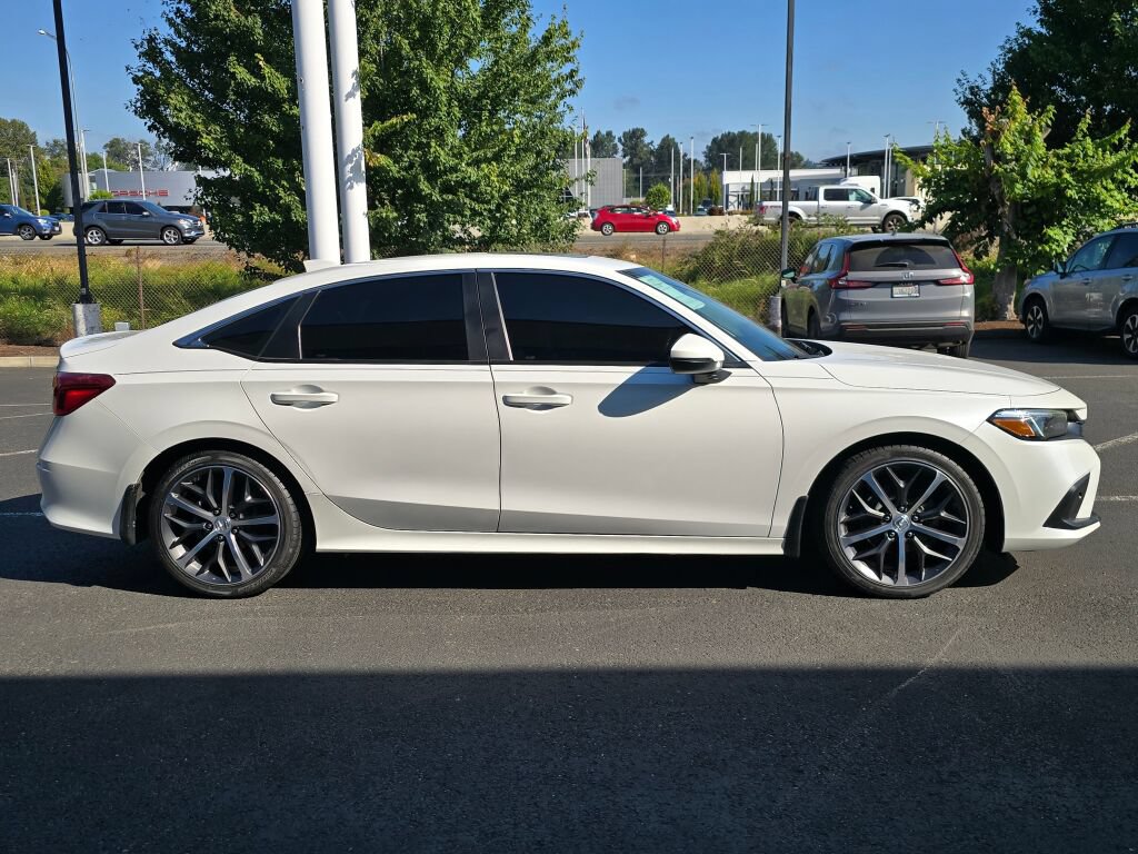 Used 2022 Honda Civic Touring image 7