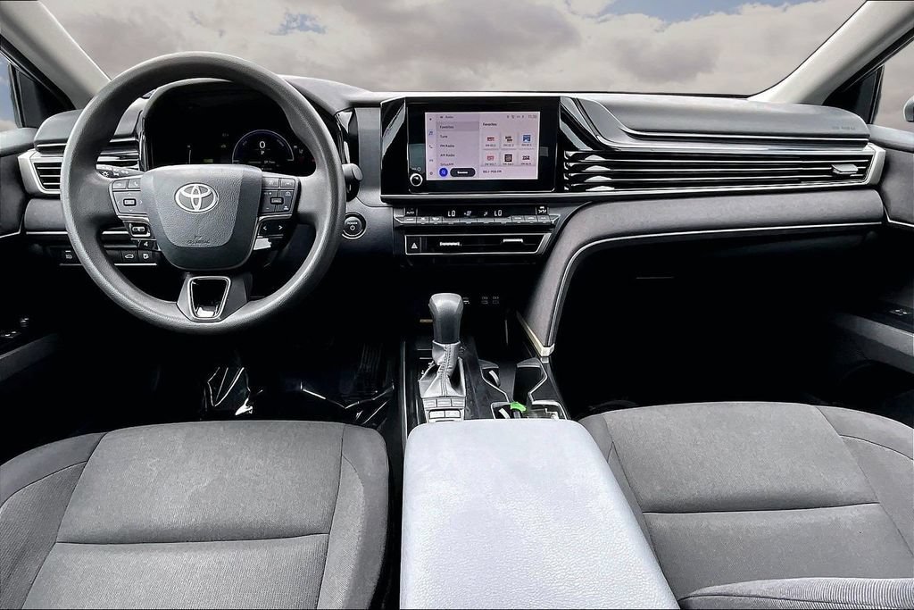 Used 2025 Toyota Camry LE FWD image 7