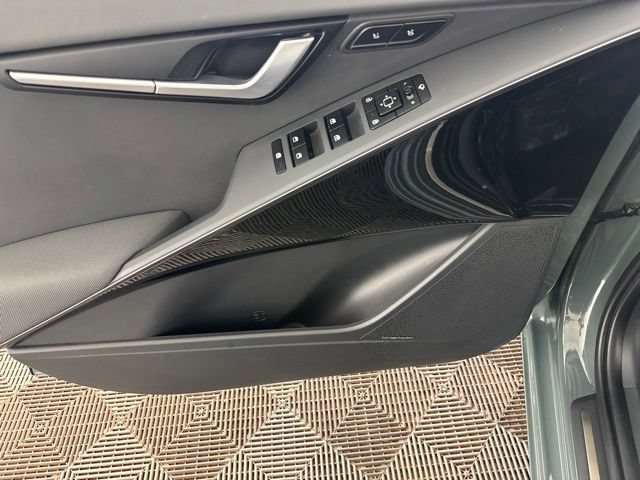 Certified 2023 Kia Niro Wave w/ Wave Preserve Package FWD image 20