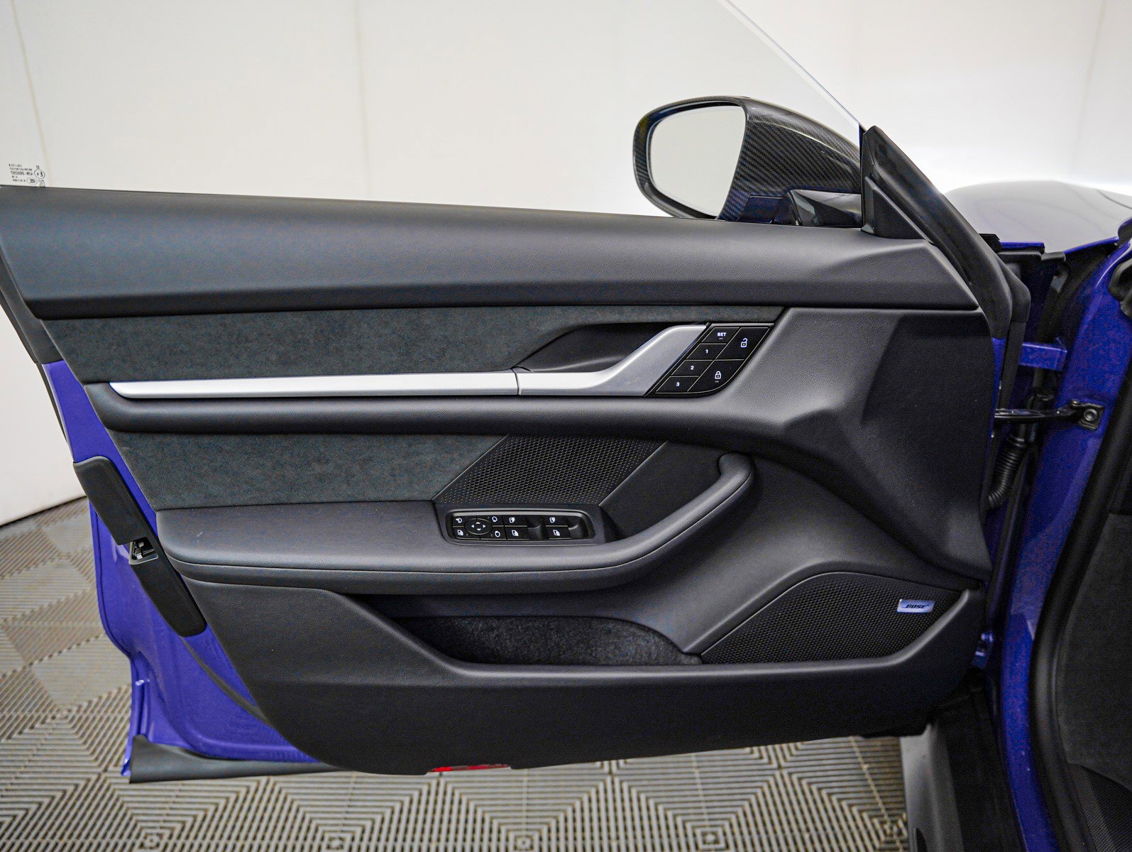 Used 2025 Porsche Taycan Turbo GT image 23