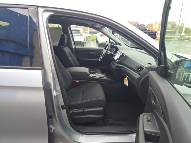 Certified 2025 Honda Ridgeline Sport image 15