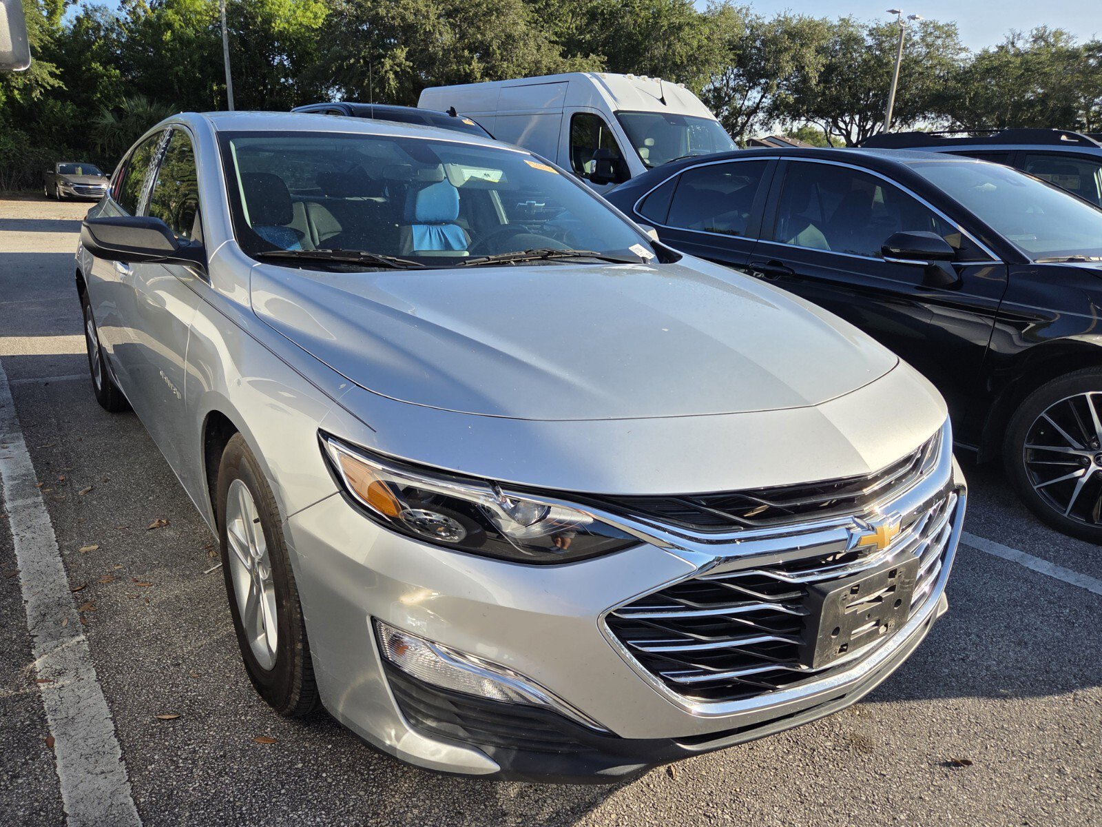 Used 2019 Chevrolet Malibu LS FWD image 2
