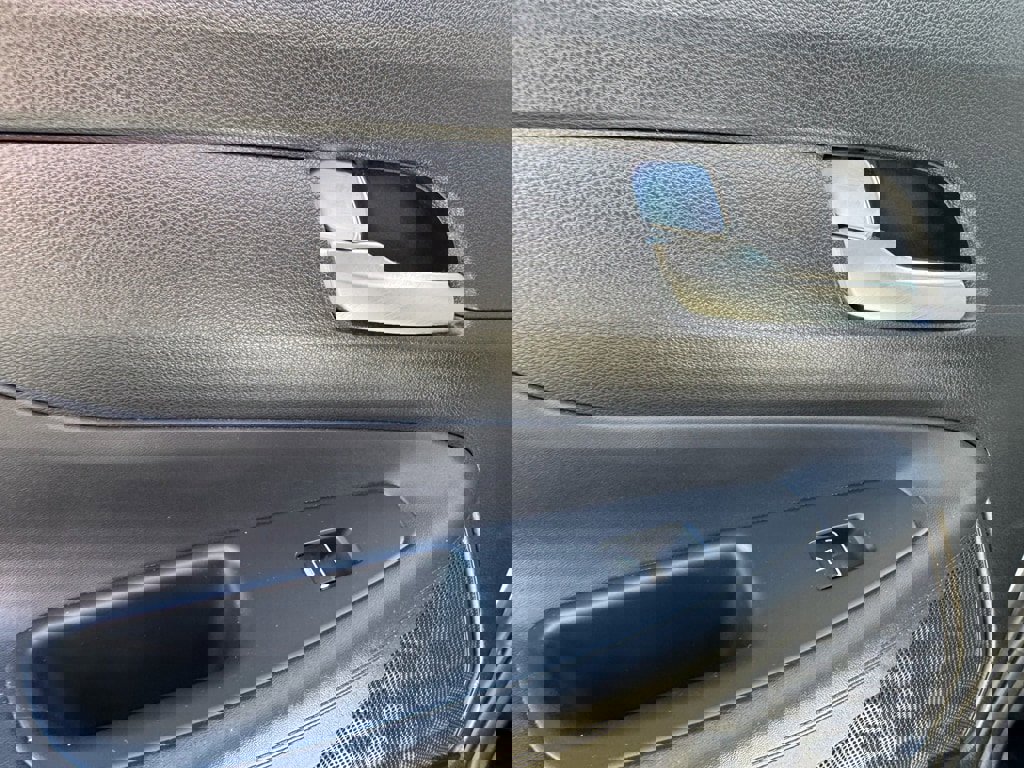 Used 2023 Hyundai Santa Fe SEL image 17