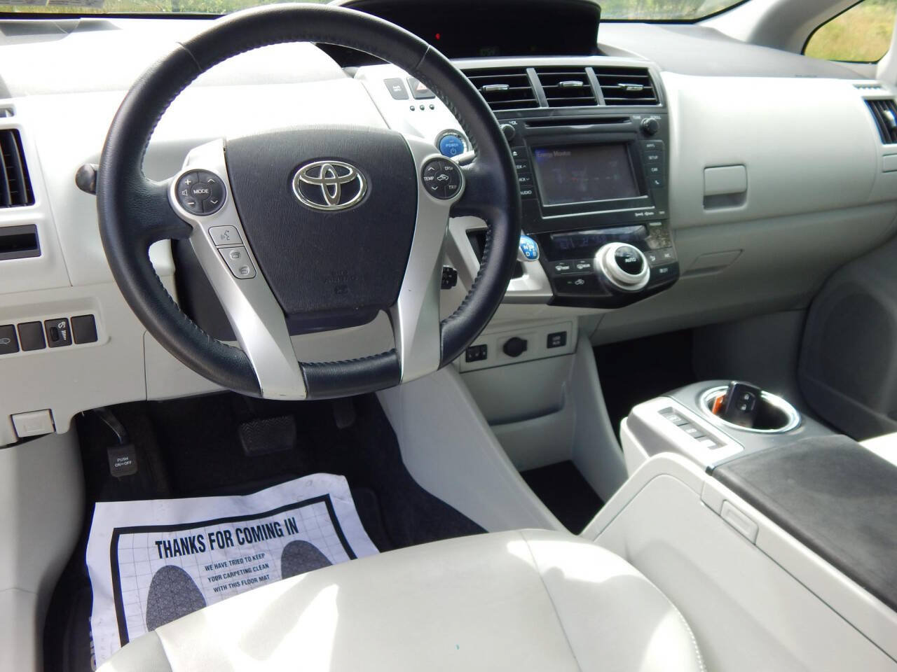Used 2013 Toyota Prius V Five FWD image 12