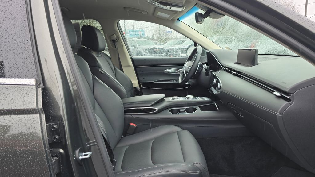 Used 2025 Genesis GV70 2.5T image 10