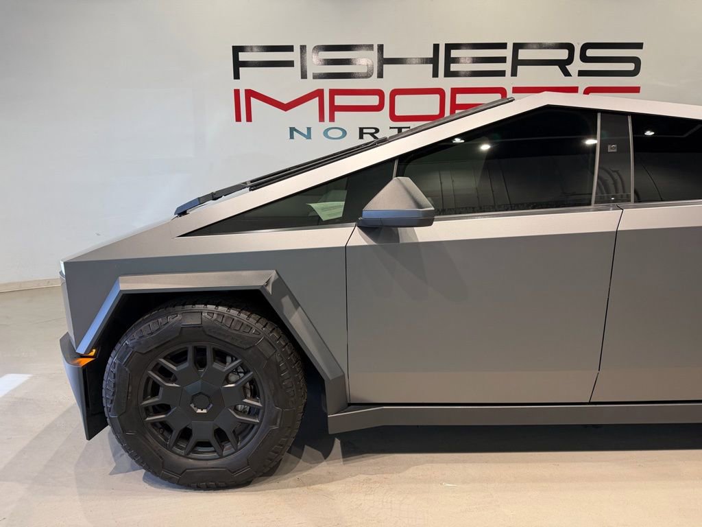 Used 2024 Tesla Cybertruck AWD Crew Cab image 7