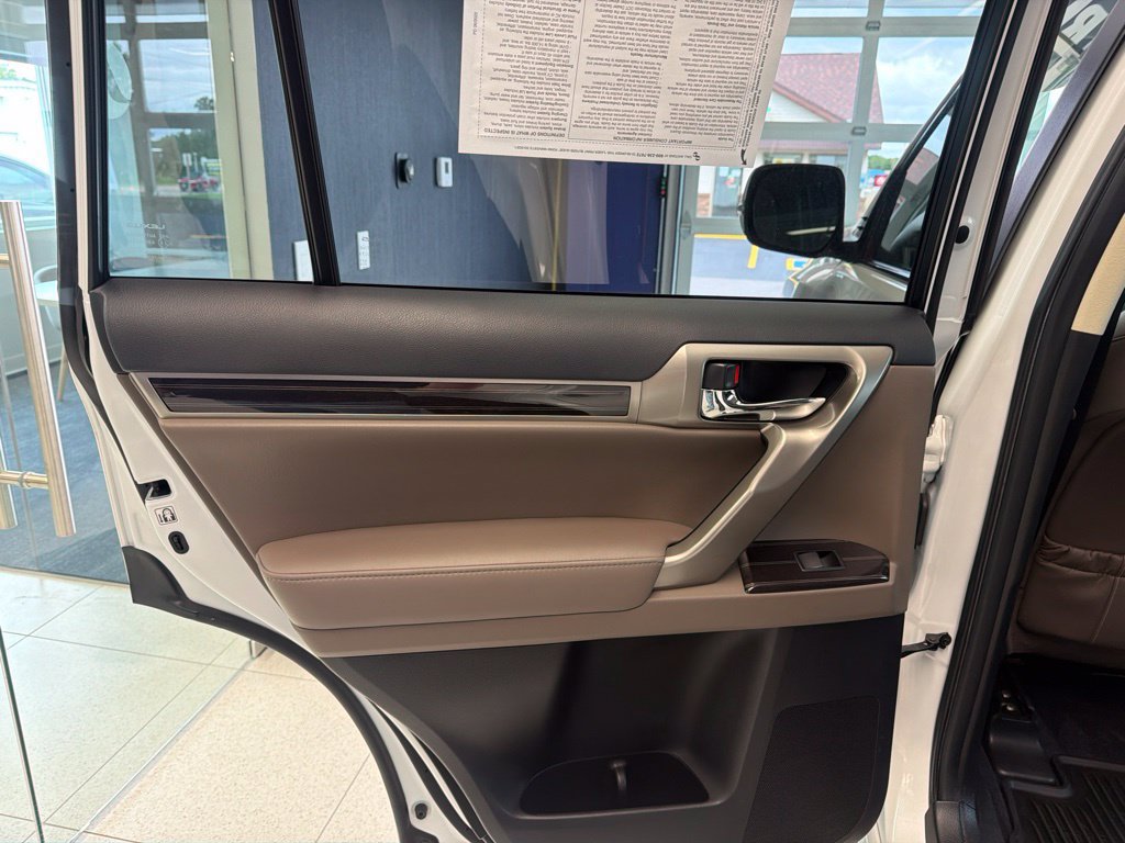 Used 2020 Lexus GX 460 Premium w/ Premium Package AWD/4WD image 20