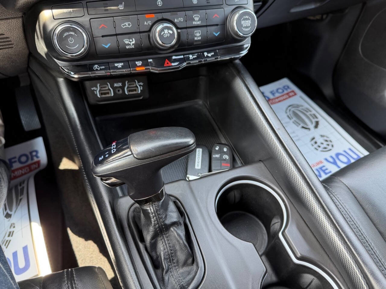 Used 2022 Dodge Durango GT w/ Blacktop Package AWD/4WD image 17