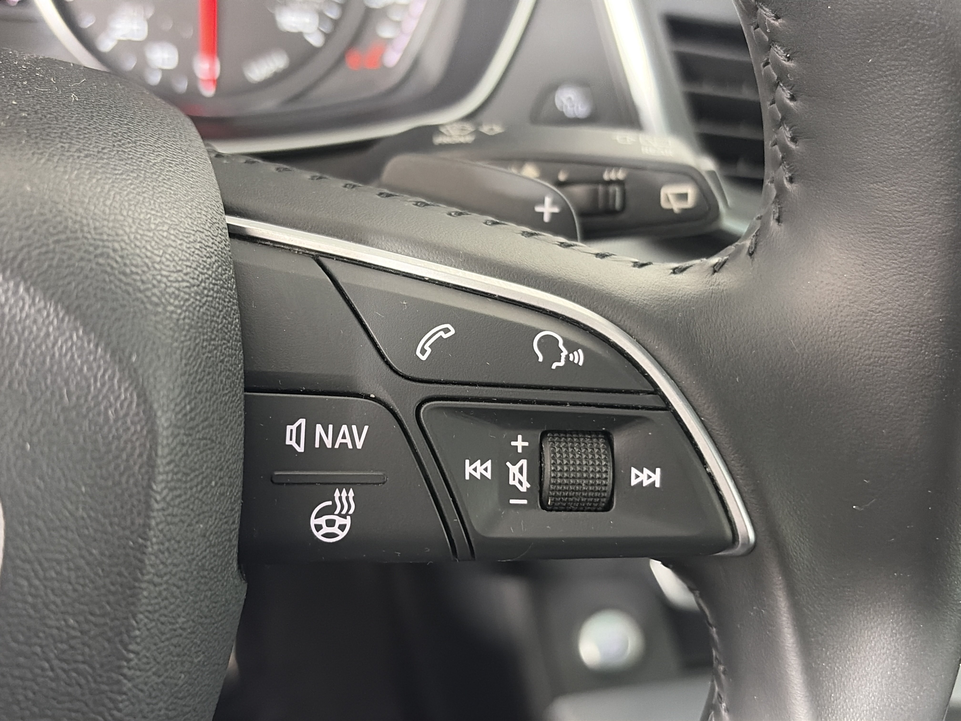 Used 2020 Audi Q5 2.0T Premium AWD/4WD image 38