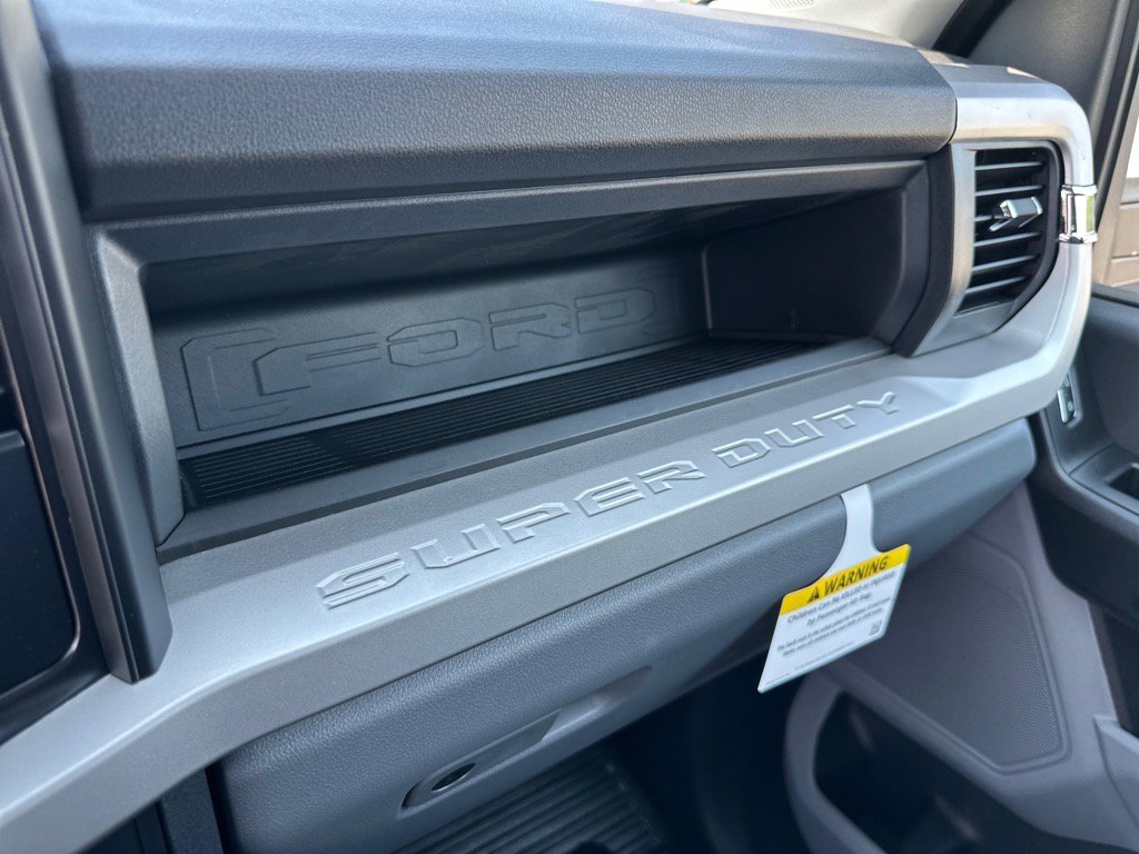 New 2025 Ford F350 XL w/ XL Chrome Package image 44