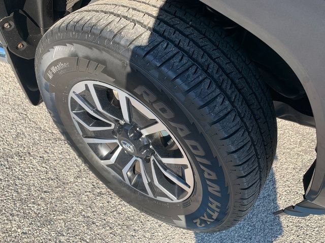 Used 2021 Toyota Tacoma TRD Sport w/ Technology Package AWD/4WD image 9