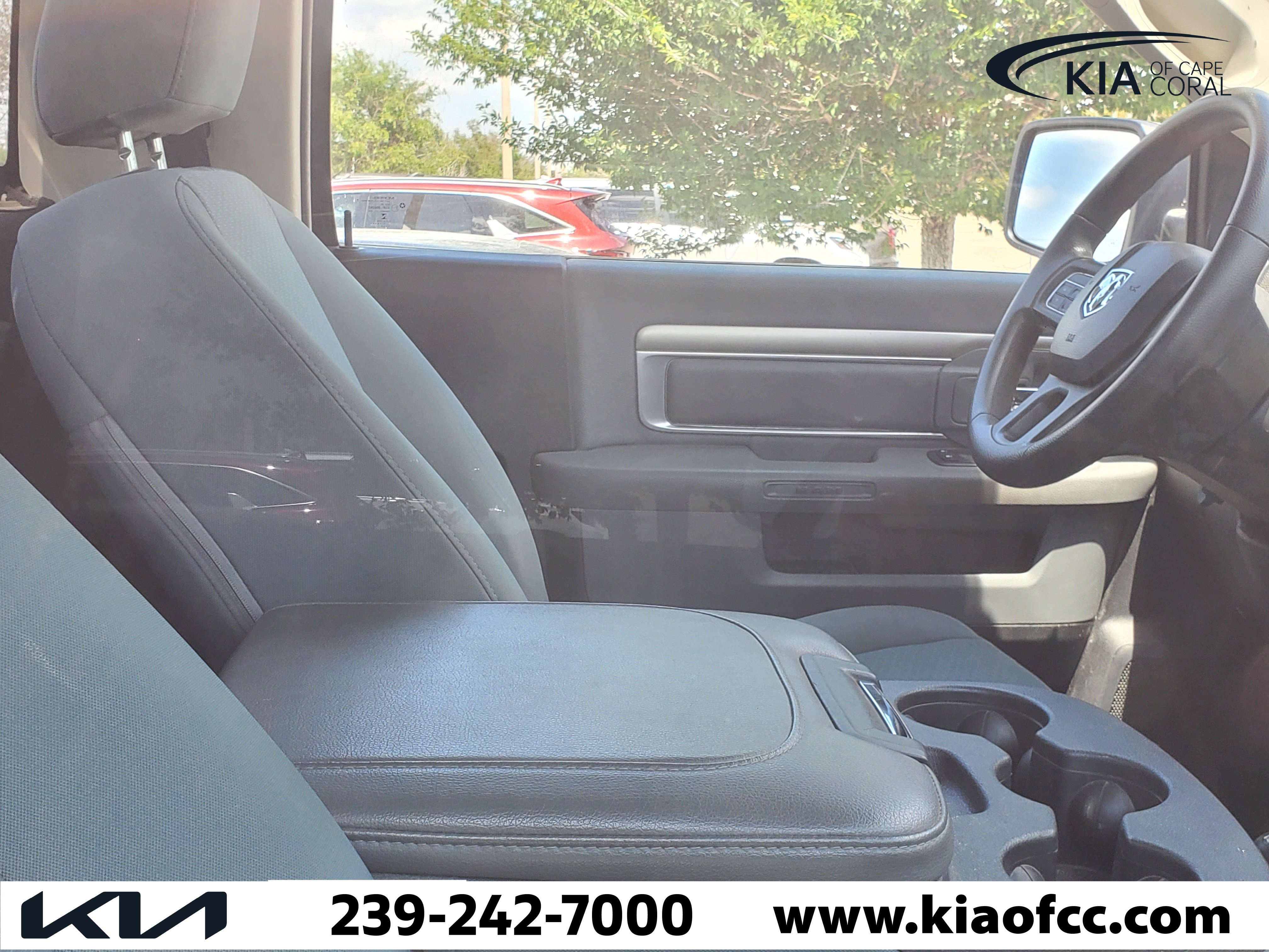 Used 2014 RAM 2500 Tradesman w/ Power & Remote Entry Group image 8