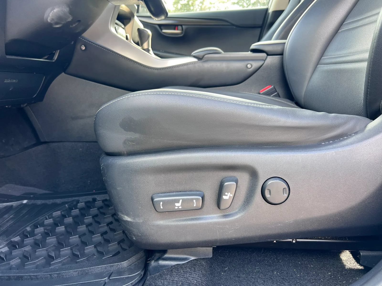 Used 2017 Lexus NX 200t FWD w/ Premium Package image 17