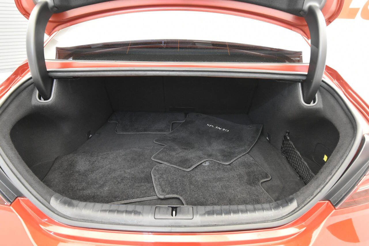 Used 2022 Genesis G70 2.0T w/ Prestige Package image 36