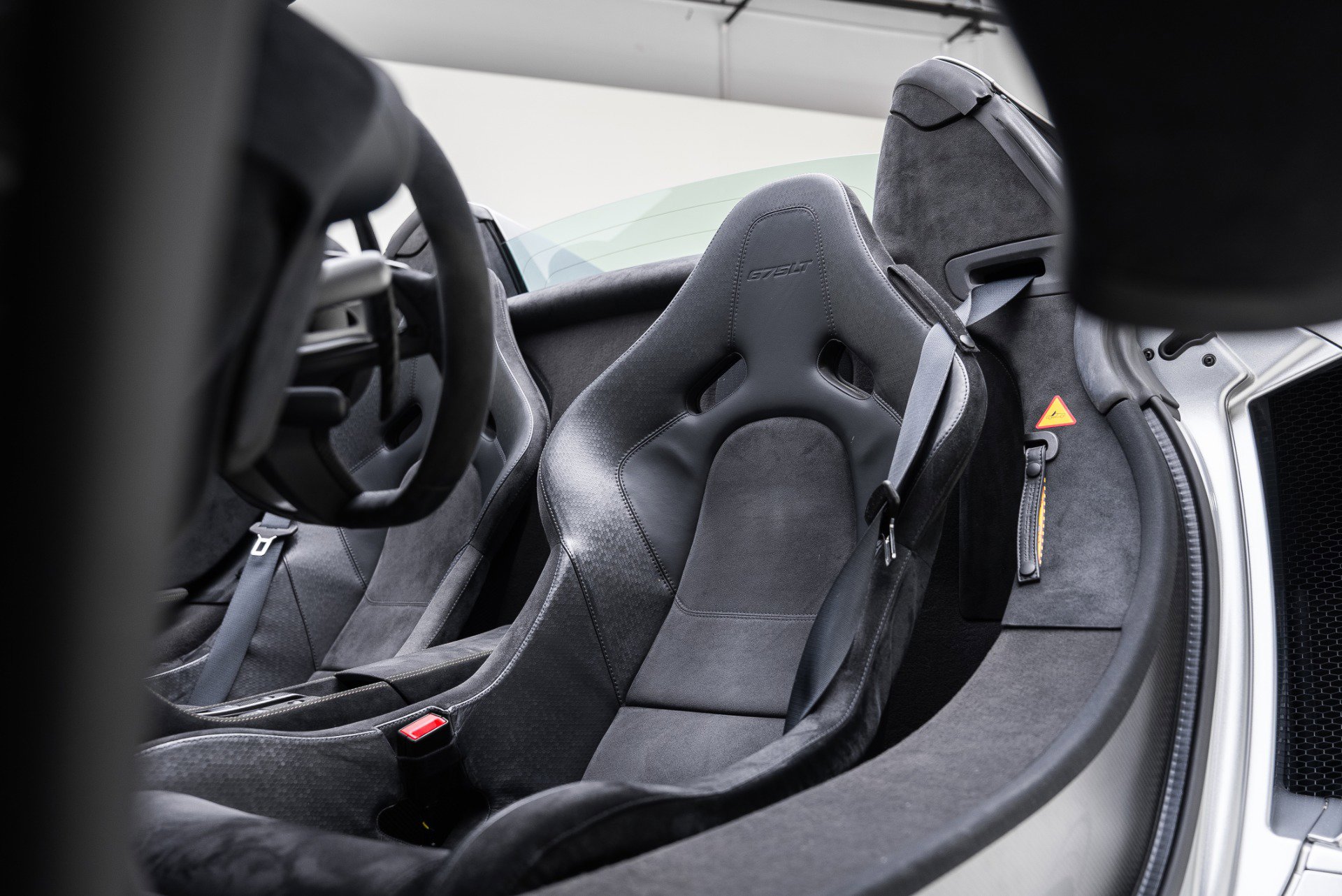 Used 2016 McLaren 675LT image 30