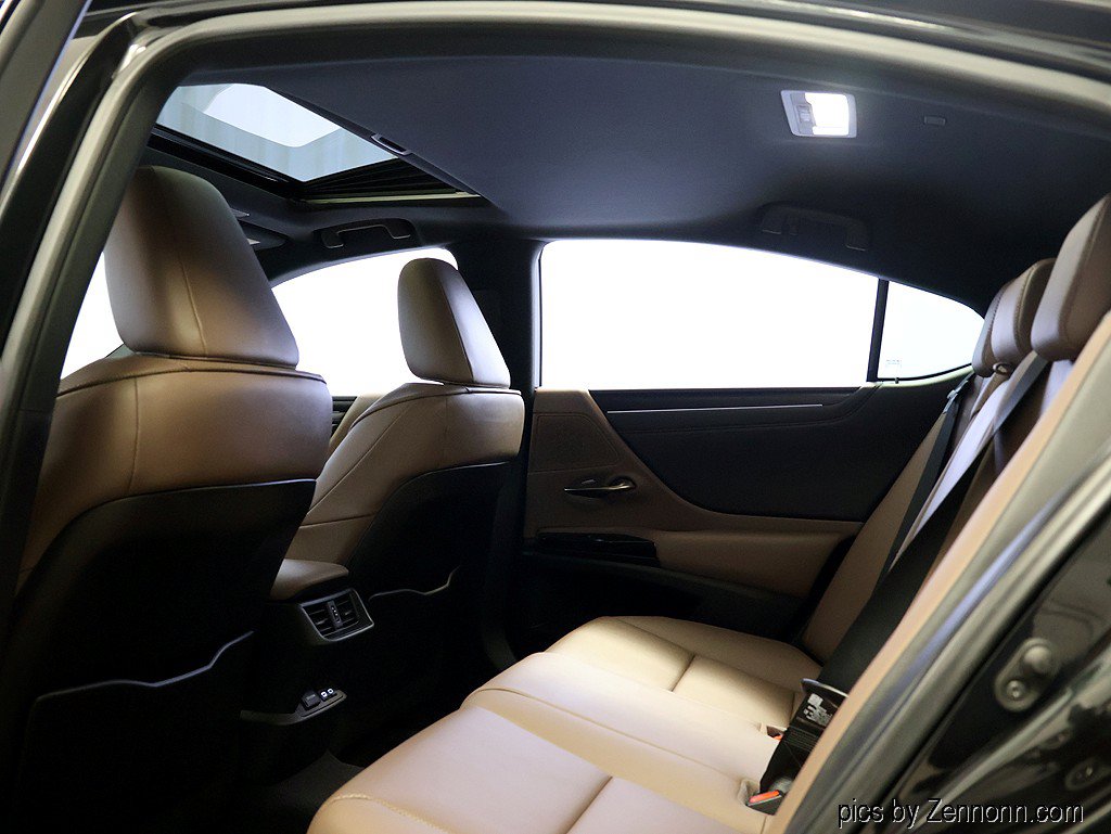 Used 2023 Lexus ES 350 w/ Premium Package FWD image 13