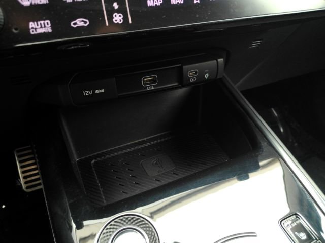 Used 2023 Kia Niro Wave w/ Wave Preserve Package image 48