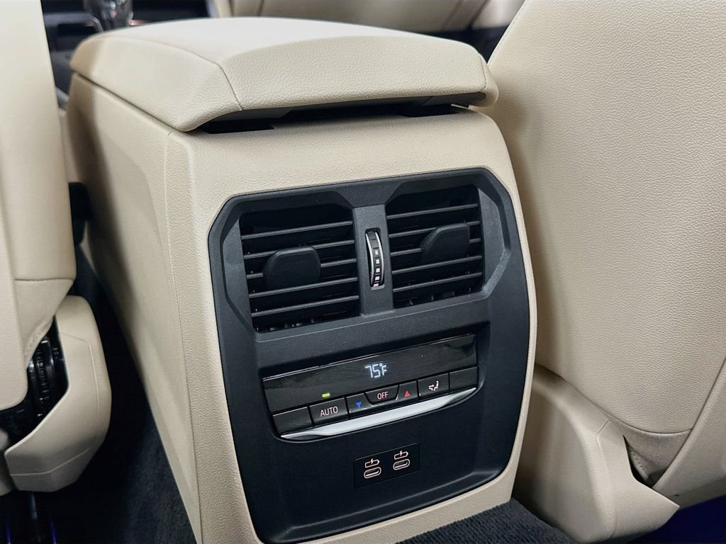 Used 2021 BMW 430i Coupe w/ Convenience Package RWD image 24