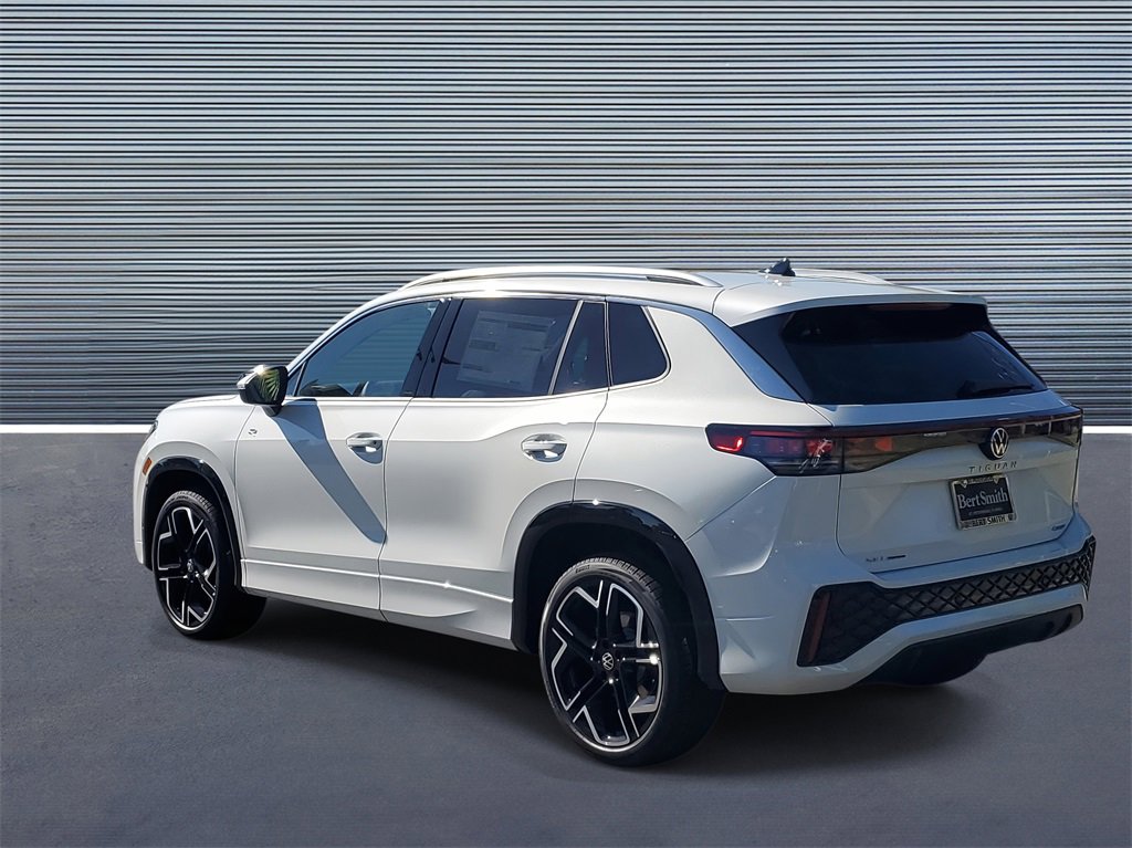 New 2026 Volkswagen Tiguan SEL R-Line image 4