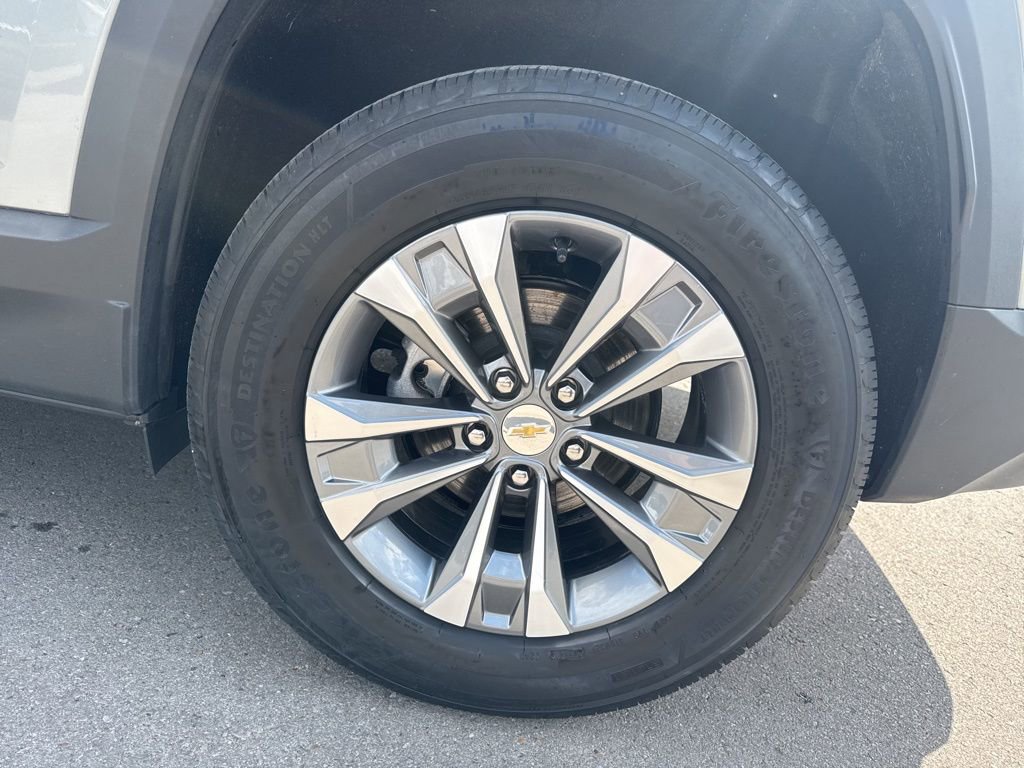 Used 2025 Chevrolet Equinox LT FWD image 28