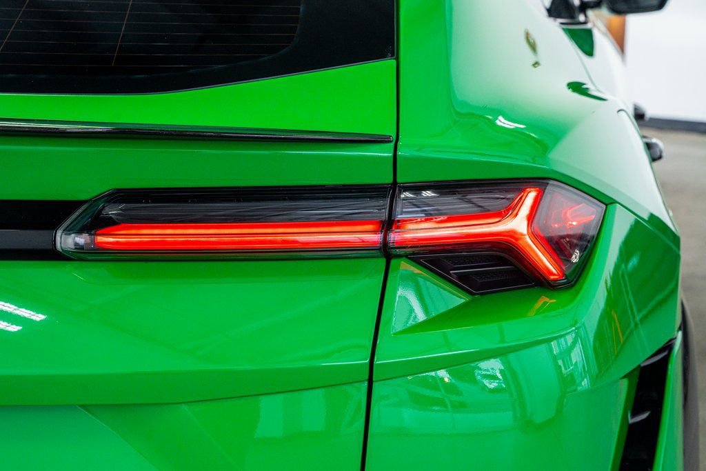 Used 2023 Lamborghini Urus Performante image 30