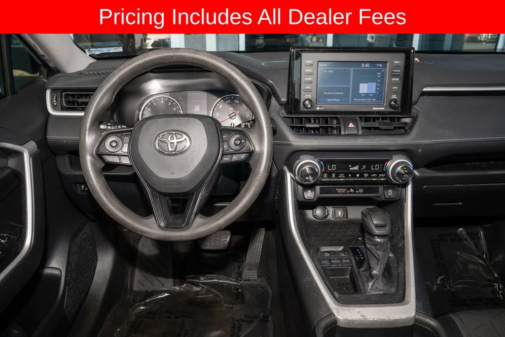 Used 2020 Toyota RAV4 XLE FWD image 6