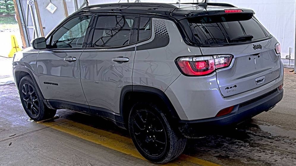 Used 2022 Jeep Compass Altitude image 4