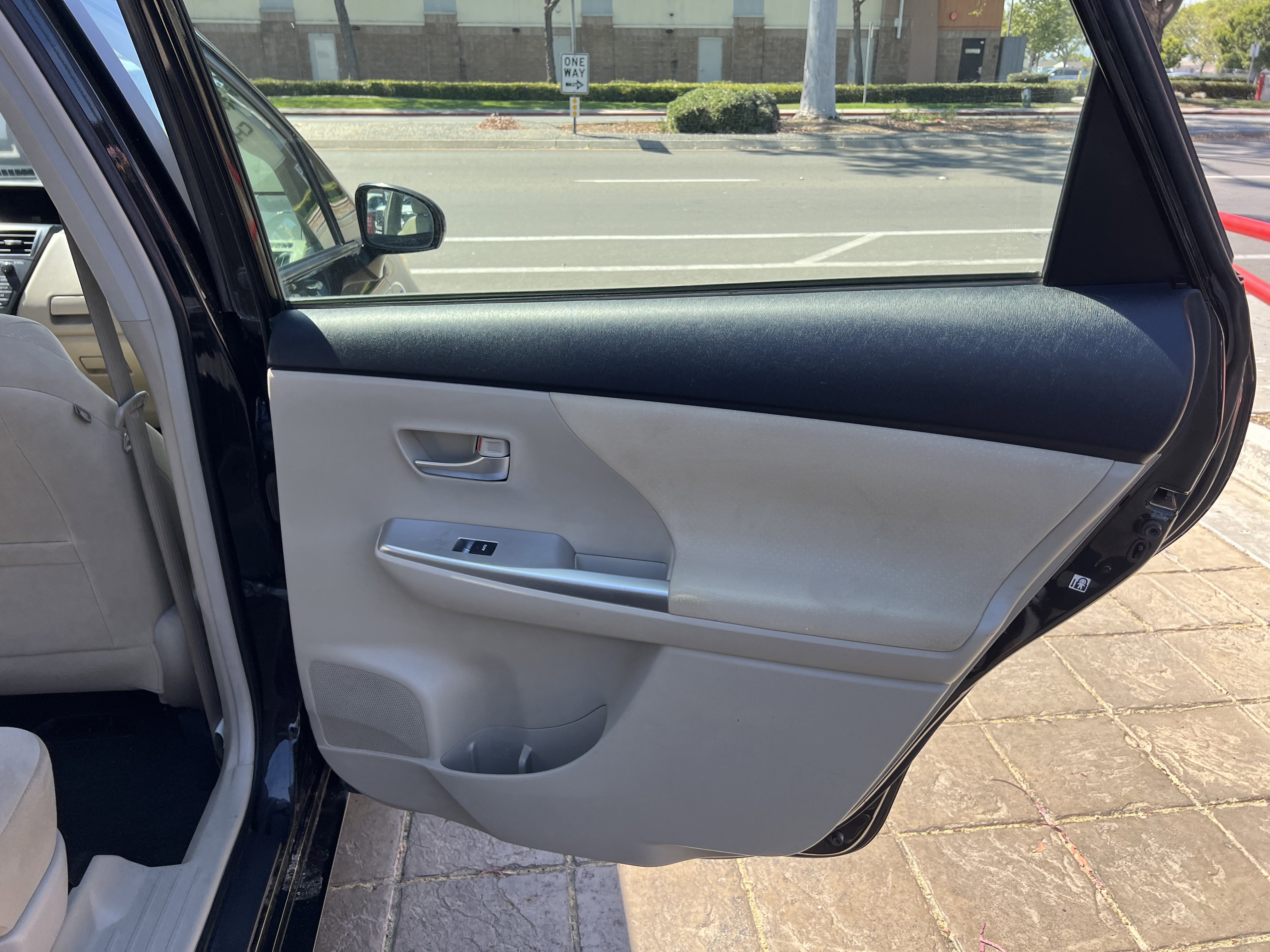 Used 2012 Toyota Prius V Three FWD image 27