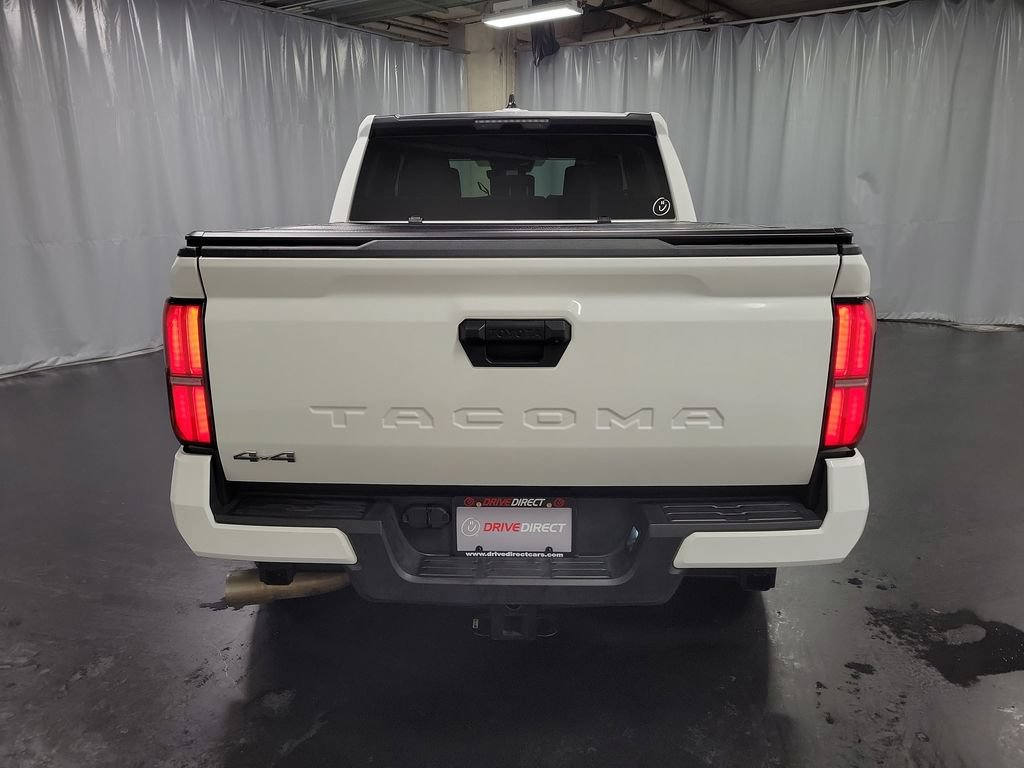 Used 2025 Toyota Tacoma SR5 AWD/4WD image 7