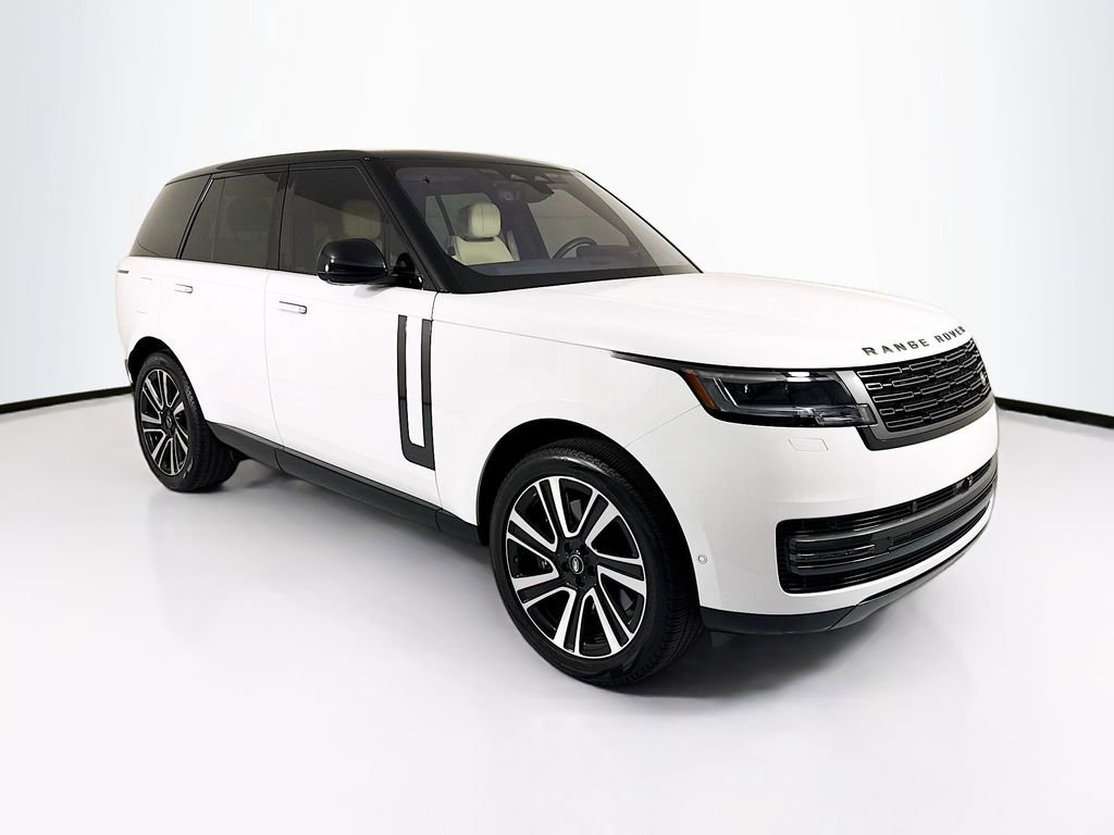 Used 2023 Land Rover Range Rover SE image 3