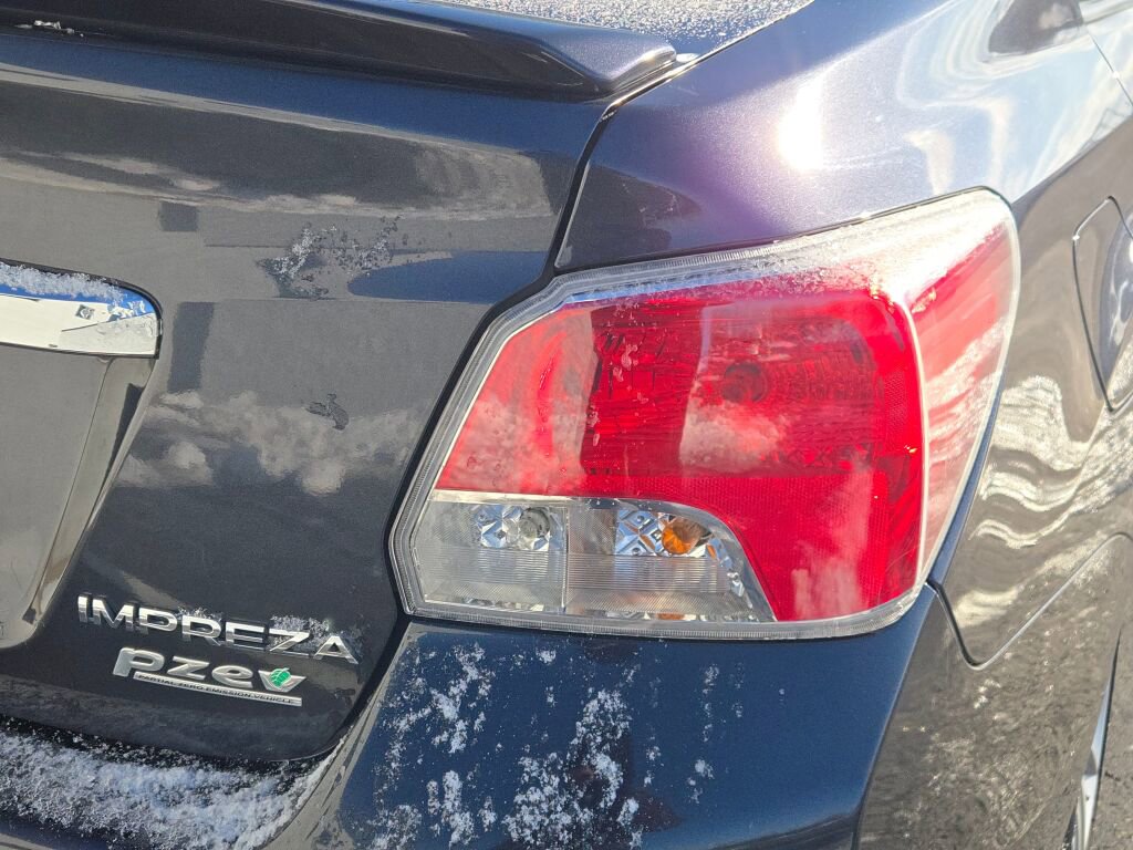 Used 2013 Subaru Impreza 2.0i Limited image 11
