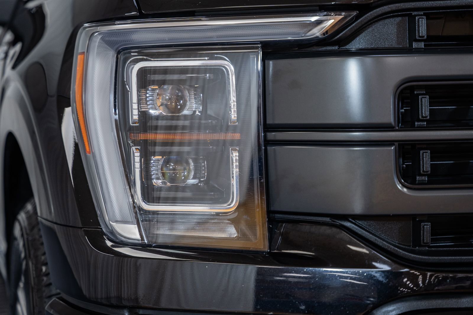 Certified 2023 Ford F150 Lariat w/ Equipment Group 502A High image 11